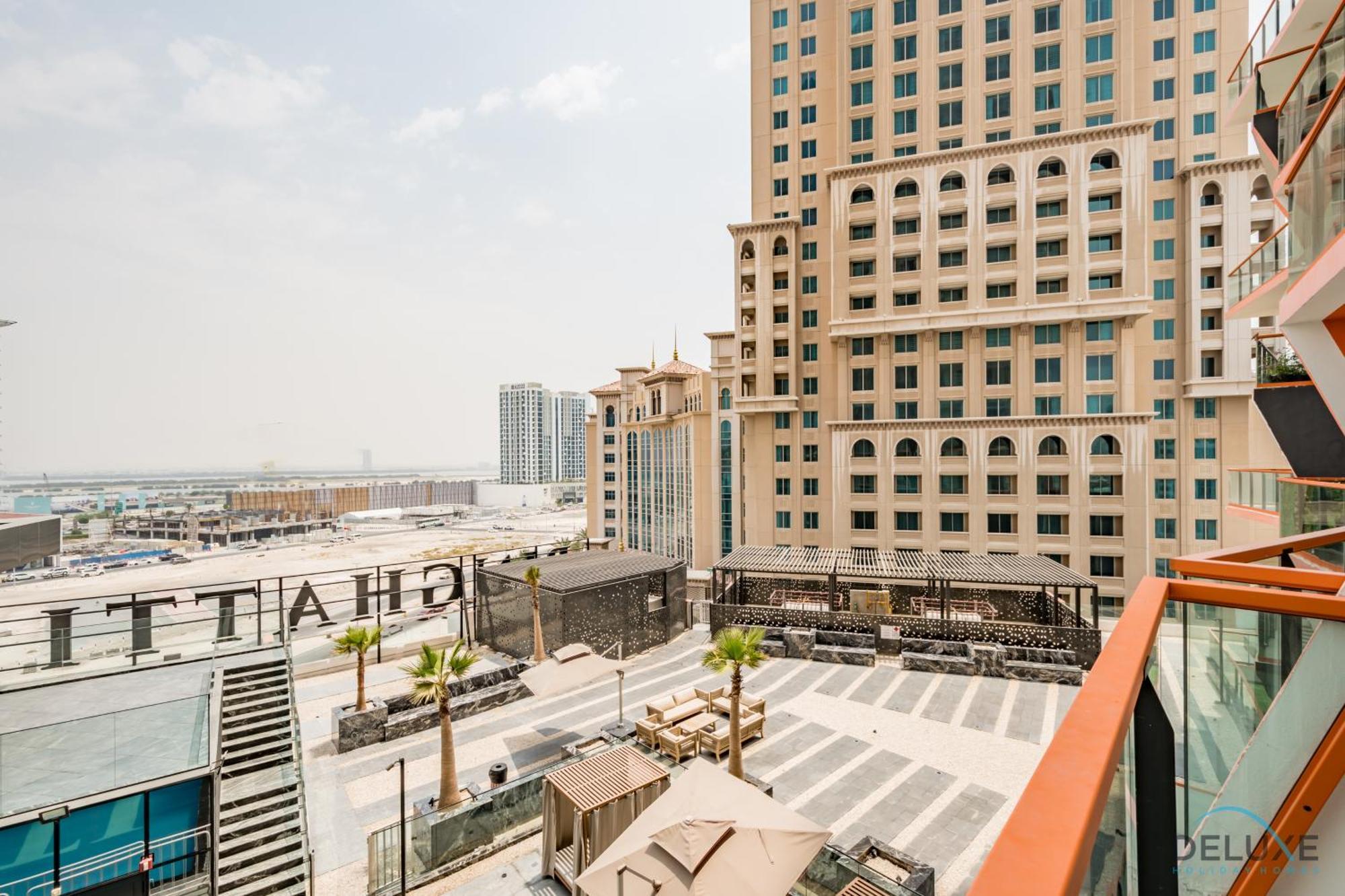 Apartment Inviting 1br In Binghatti Avenue, Al Jaddaf By Deluxe